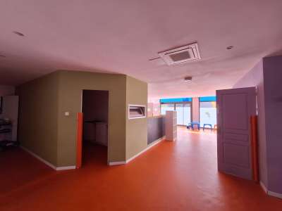 Local professionnel à louer à Puget-sur-Argens