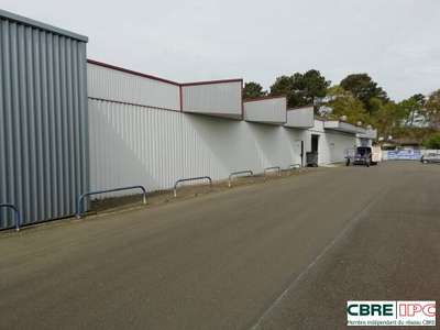 A louer local commercial 250m² à Mont-de-Marsan
