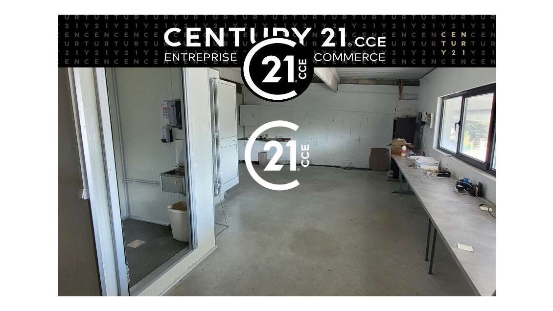 A louer entrepôt 225m² à Montauroux