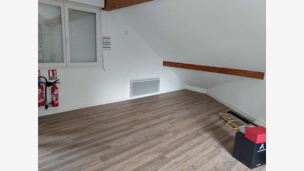 A louer local commercial 65m² et 26m² à Montbonnot