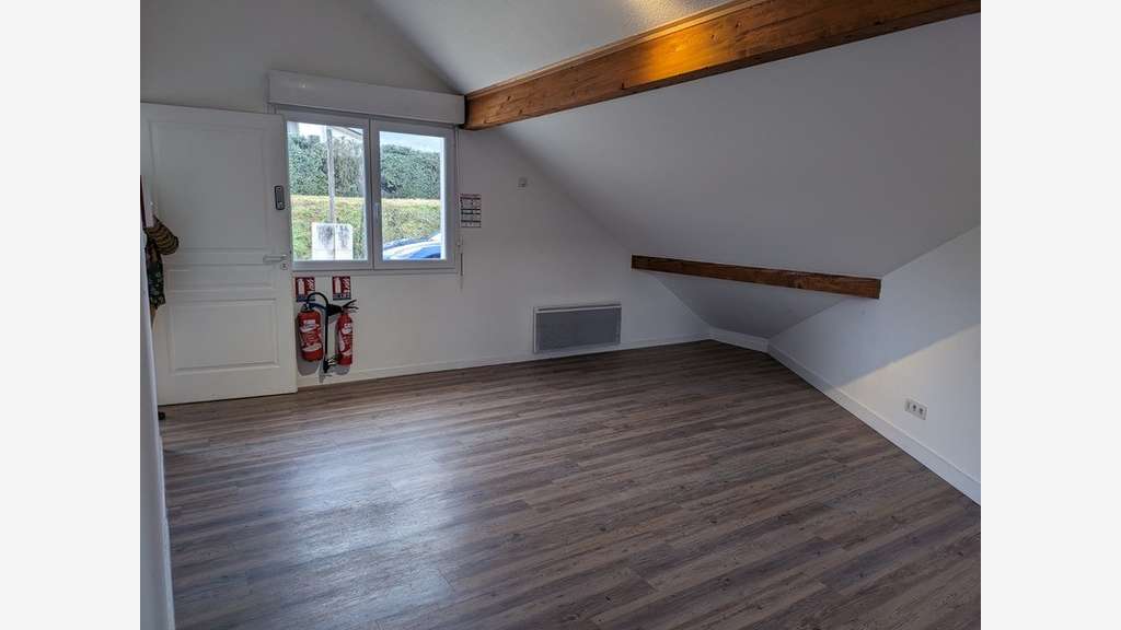 A louer local commercial 65m² et 26m² à Montbonnot