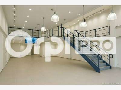 Local commercial 382m² à louer à Montluçon centre