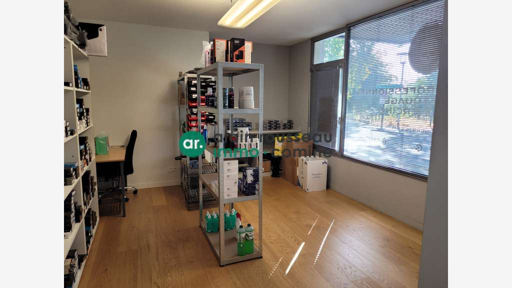 Local commercial 132m² à louer à Nantes centre
