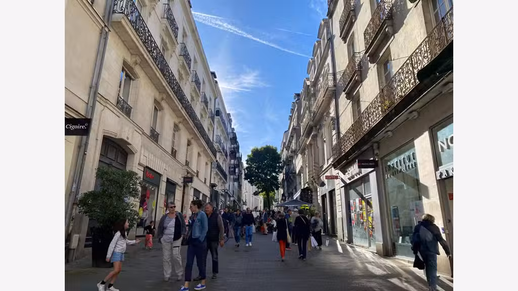 Local commercial 100m² à louer rue prime à Nantes