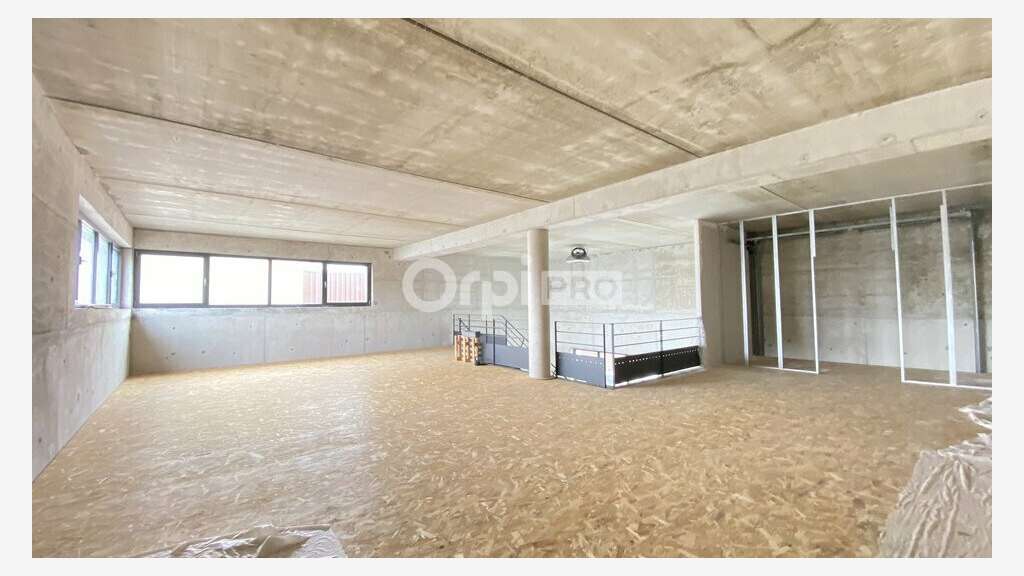 A louer local commercial de 250m² à Colmar