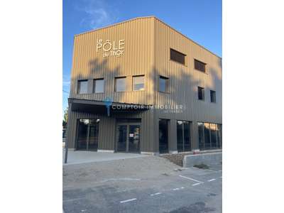 Location Locaux commerciaux - Boutiques au Thor