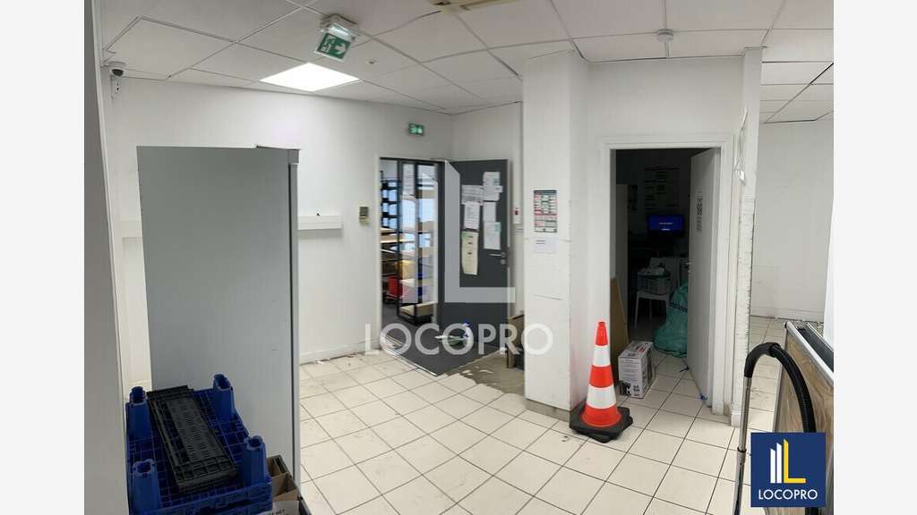 A louer local commercial 100m² à Nice Parc du Ray