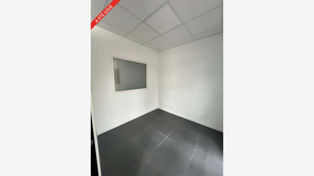 A louer local commercial 76m² à Nice Saint Isidore