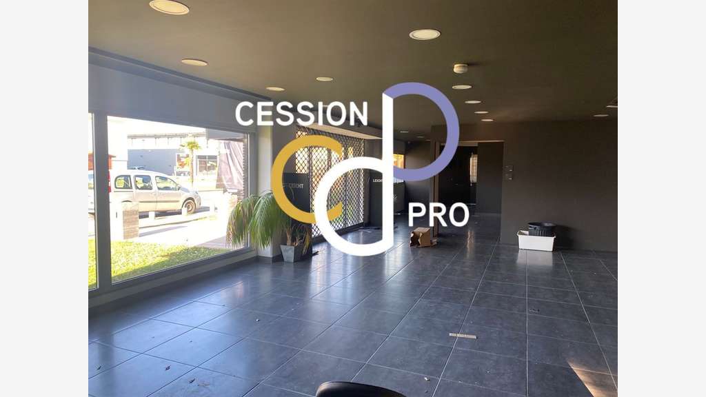 Locaux commerciaux à louer 222m² ZAC Nîmes
