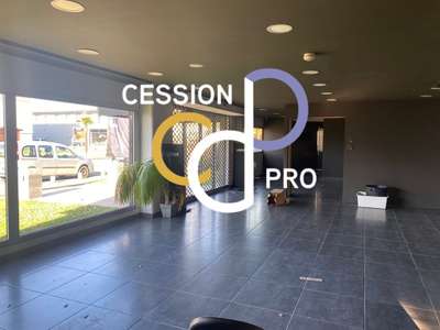 Locaux commerciaux à louer 222m² ZAC Nîmes