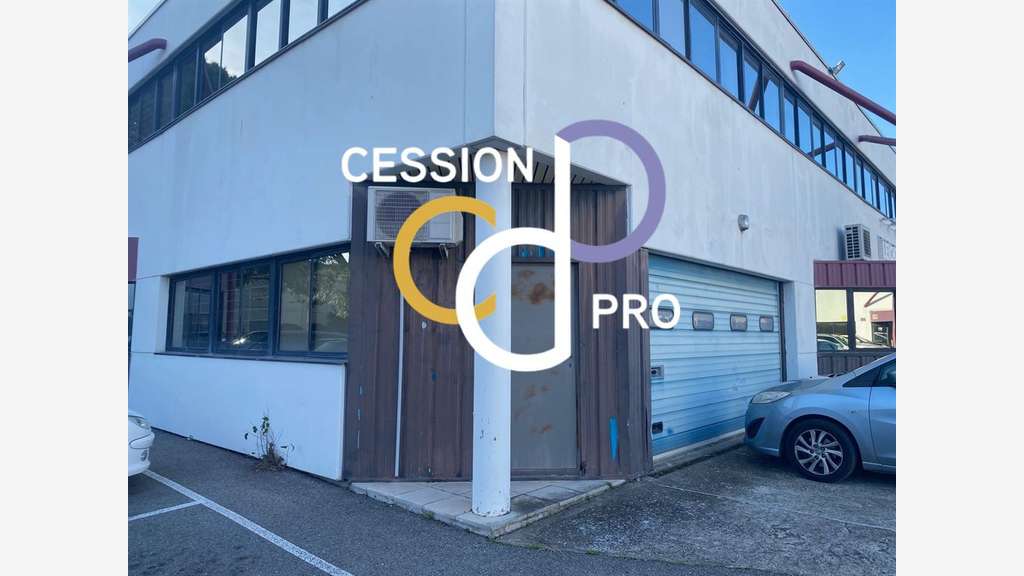 Locaux commerciaux à louer 222m² ZAC Nîmes