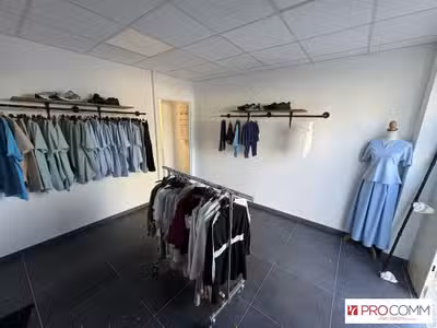 Local commercial 55m² à louer à Nîmes