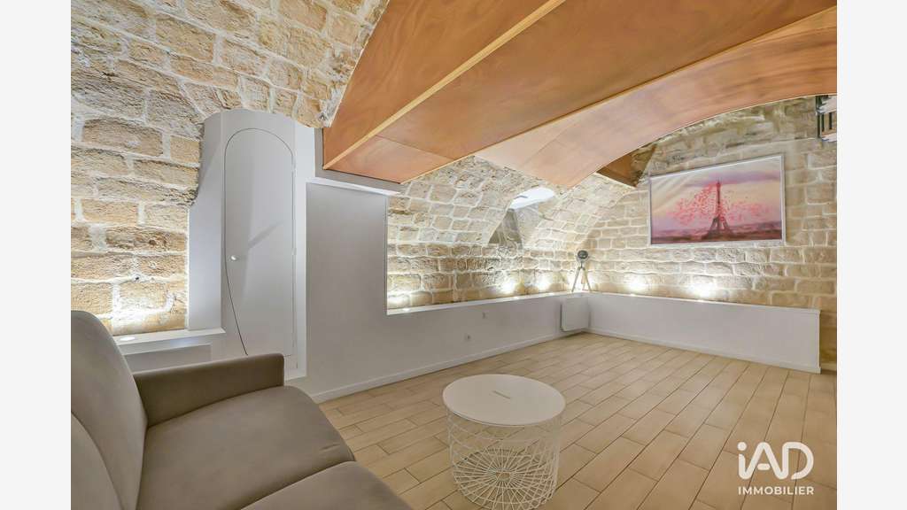 A louer local 112m² à Paris 11e