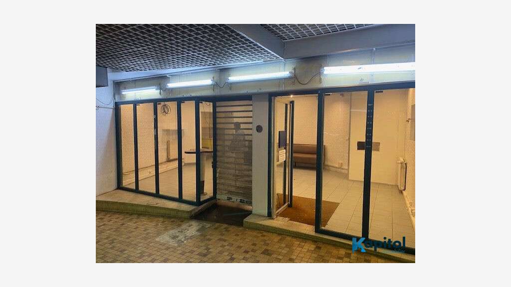 Location local 55m² bien placé Paris 75015 Alésia