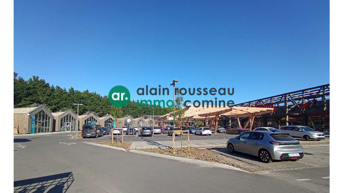 A louer local commercial 560m², Verrières-en-Anjou