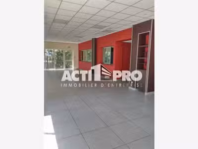 A louer local 365m² à Perpignan Polygone Nord