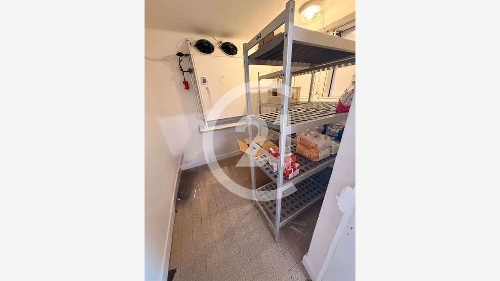 A louer local commercial 87m² Romans hyper centre-