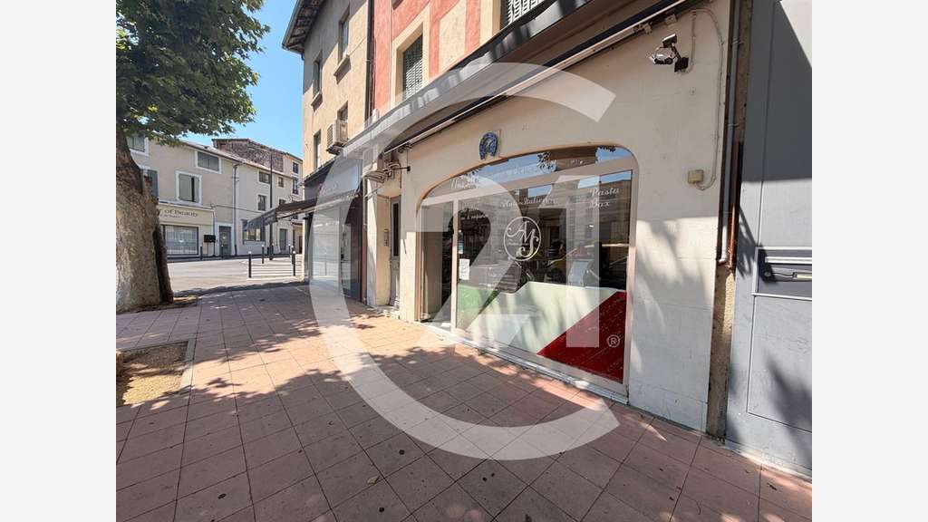 A louer local commercial 87m² Romans hyper centre-
