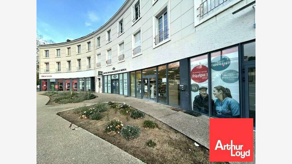 Local 85m² à louer Place Jean de Berry à Poitiers