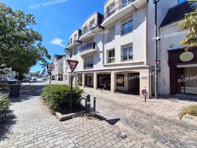 A louer local commercial 55m² à Ploemeur centre