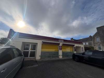 Louer local commercial 200m² Plogastel-St-Germain