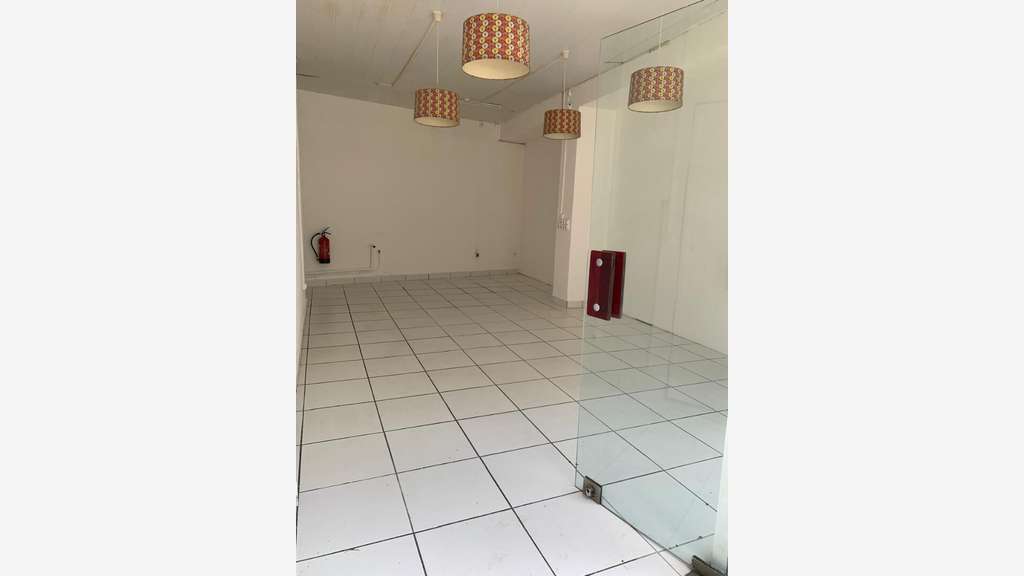 A louer local 38m² Rue Nozières à Pointe-à-Pitre