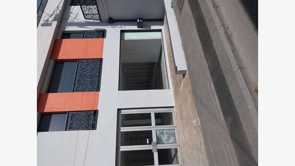 A louer local commercial brut 120m² à Pornichet