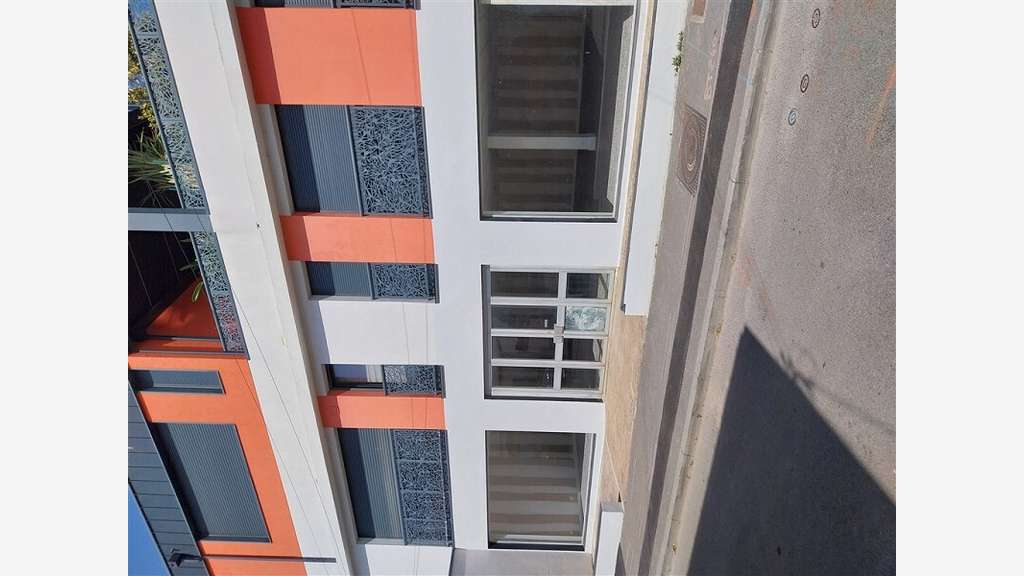 A louer local commercial brut 120m² à Pornichet