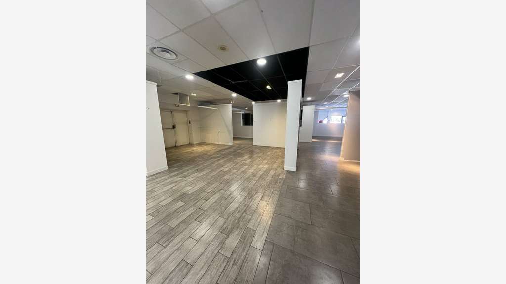 Local 450m² à louer à Portet-sur-Garonne