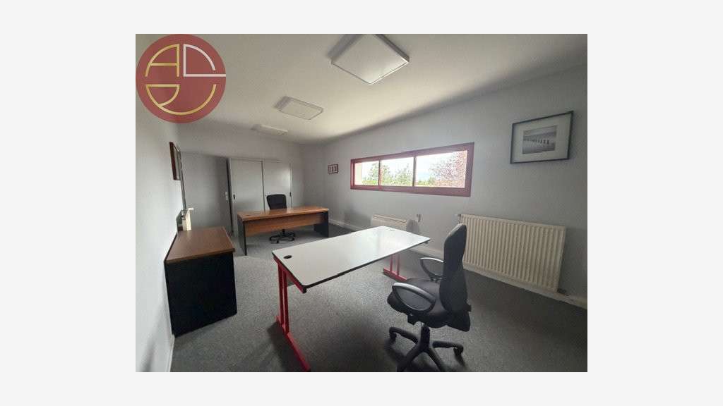A louer local commercial 1232m² Portet-sur-Garonne