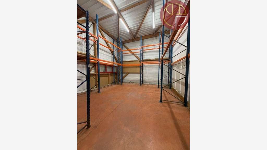 A louer local commercial 1232m² Portet-sur-Garonne