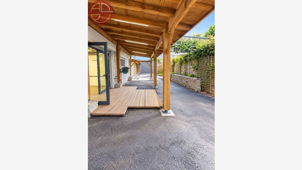 A louer local commercial 1232m² Portet-sur-Garonne