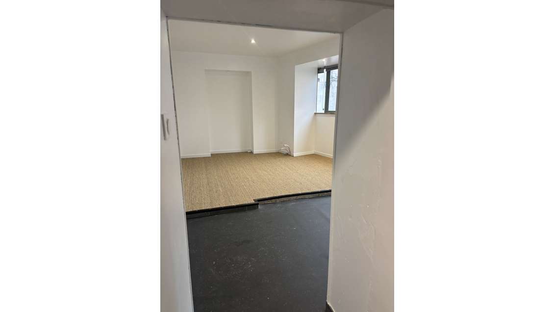 A louer local 20m² proche centre ville La Rochelle