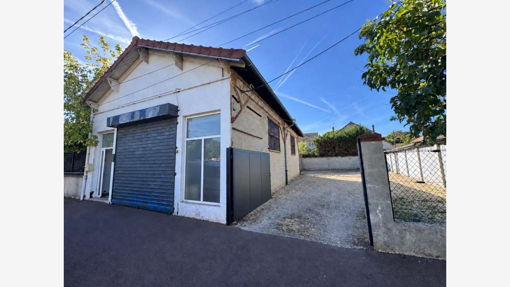 Local commercial 80m² à louer à Draveil  