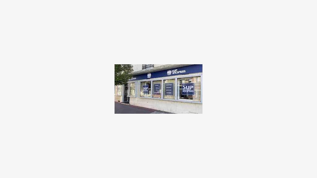 A louer local commerce 61m² à Bourg-en-Bresse Gare