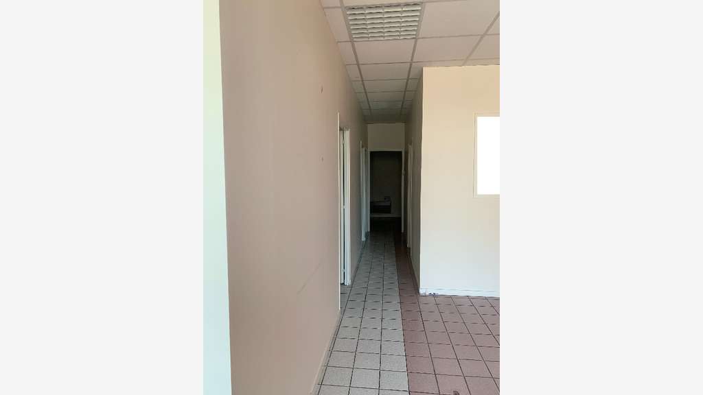 A louer local commercial 85m² à Angers centre