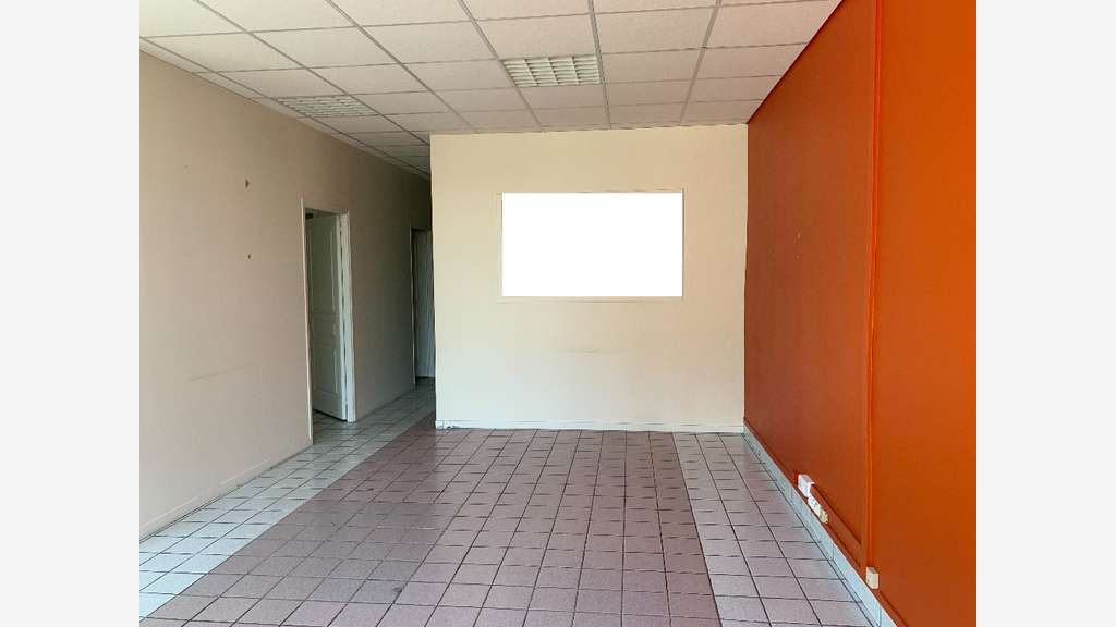 A louer local commercial 85m² à Angers centre