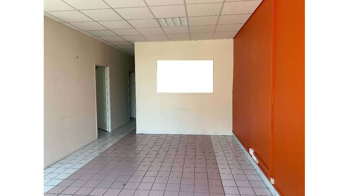 A louer local commercial 85m² à Angers centre