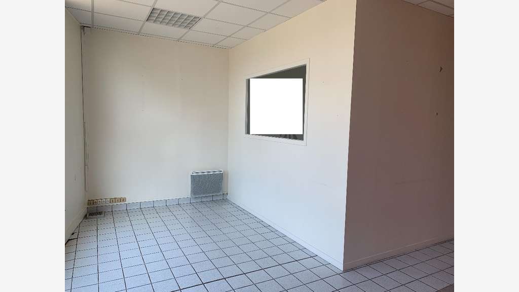 A louer local commercial 85m² à Angers centre