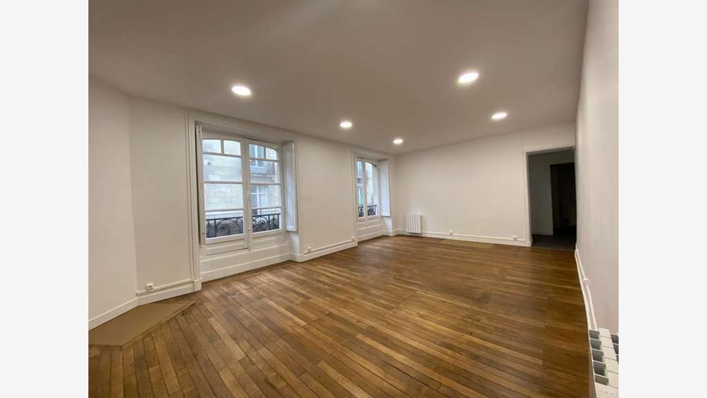 Local commercial 119m² à louer à Nantes centre