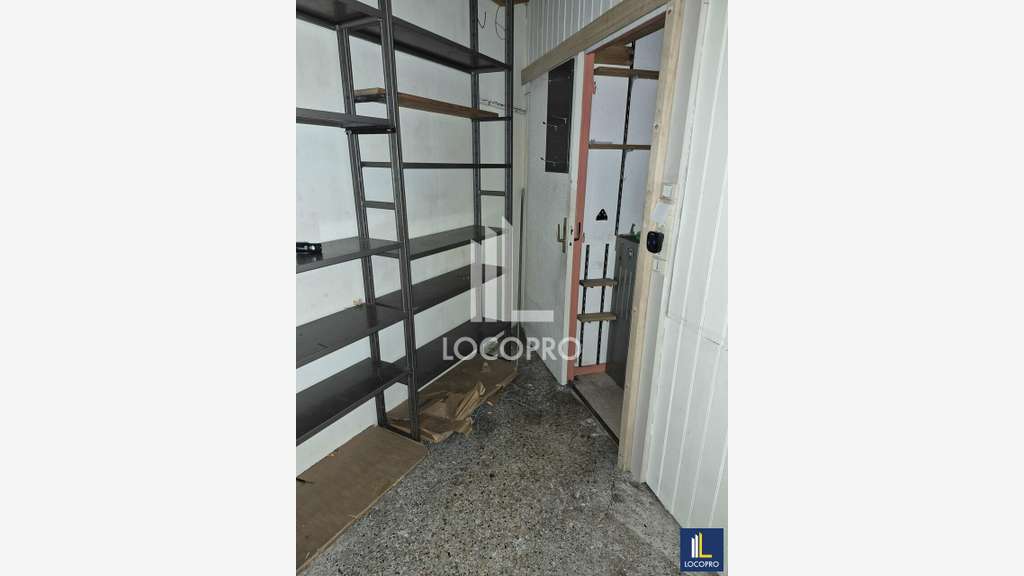 Location local 50m² proche rue Barla à Nice