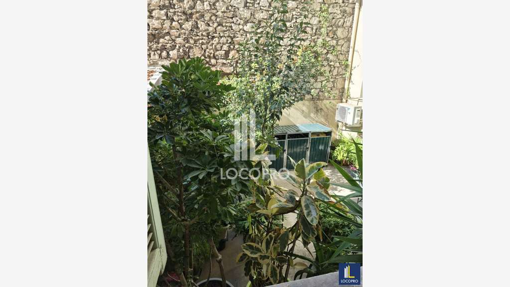 Location local 50m² proche rue Barla à Nice