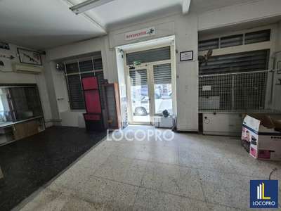Location local 50m² proche rue Barla à Nice
