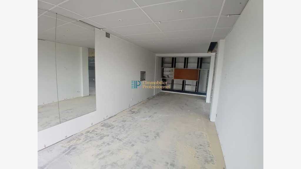 A louer local 260m² à Quimper Creac'h Gwen