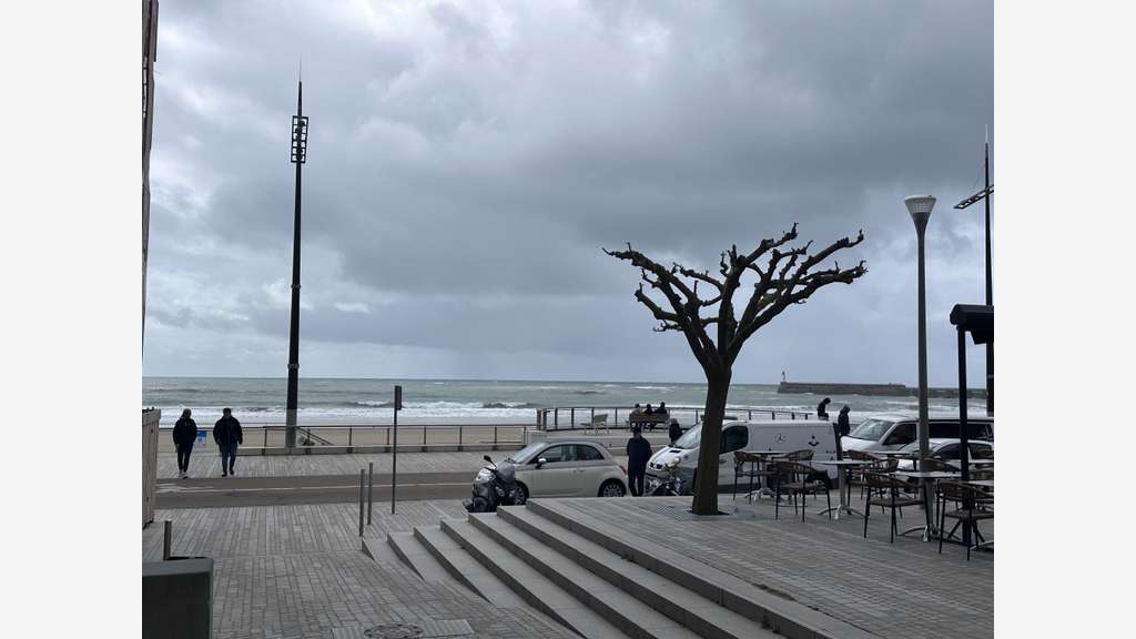 Location local 20m² + réserve aux Sables-d'Olonne