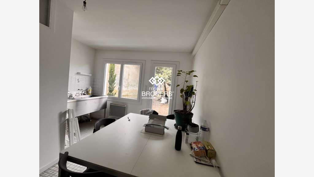 A louer local 80m² forte visibilité à Rezé