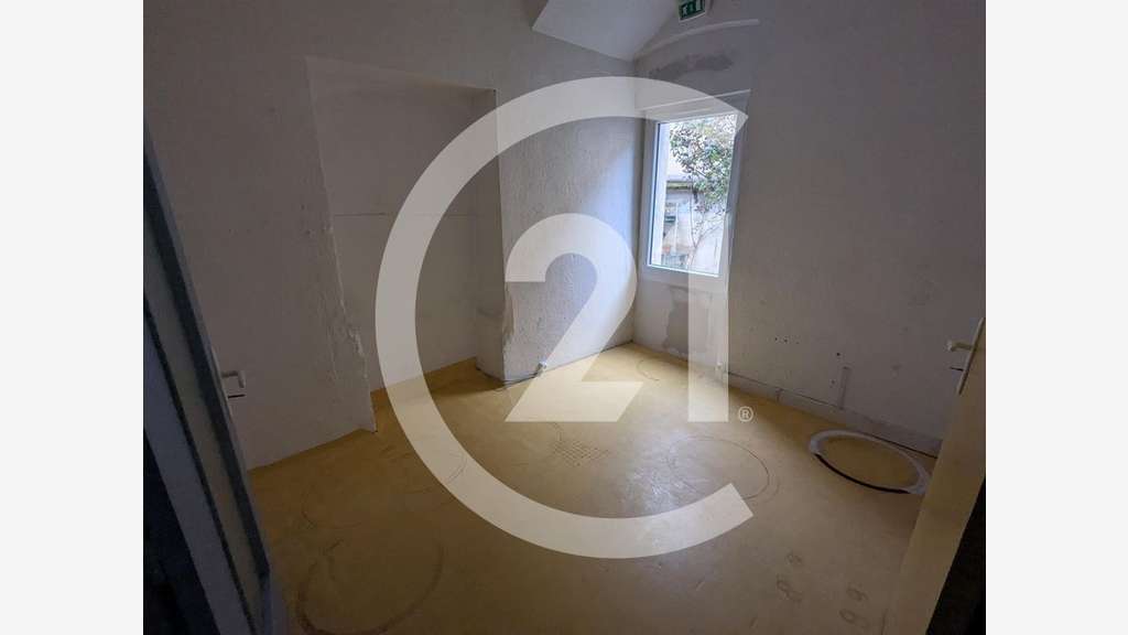 A louer local 77m² Av Jean Moulin Romans-sur-Isère