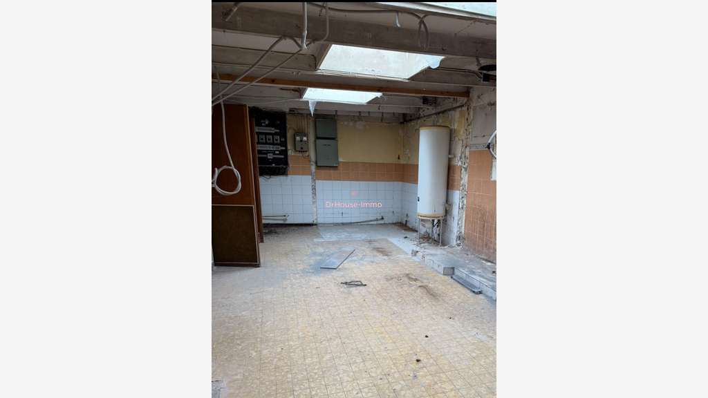 Local 390m² à louer à Roubaix Rue de Mouvaux