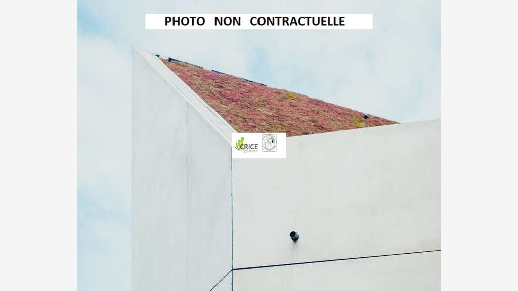 A louer local professionnel 100m² R+1 ZAC Royan