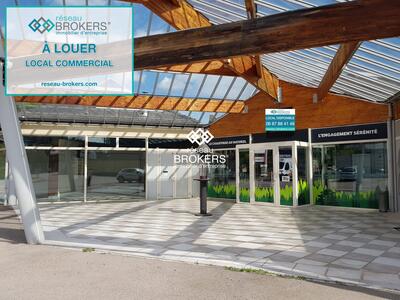 Location Locaux commerciaux - Boutiques à Saint-Dié-des-Vosges